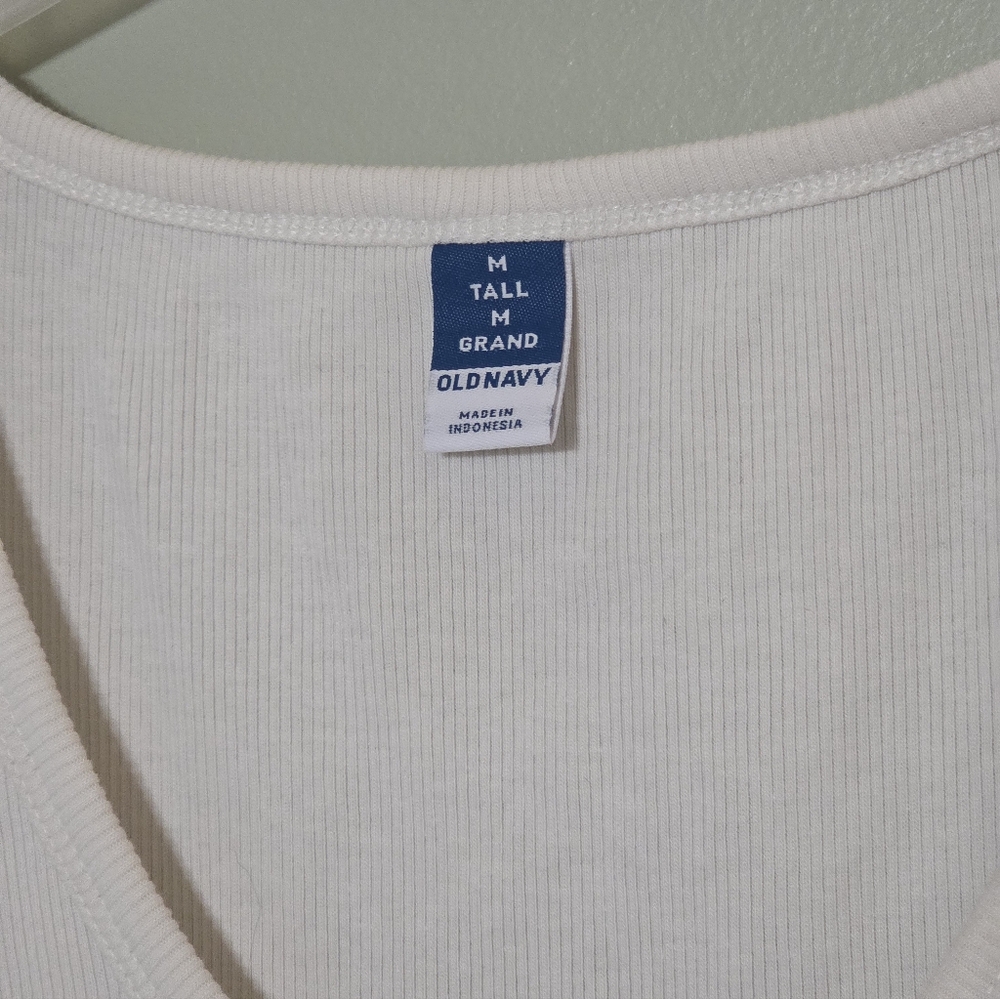 White Ribbed Ruffled Shoulders Tank Top Size Medium-Tall - Picture 3 of 3